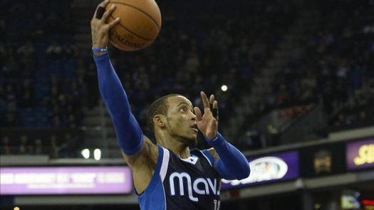 92-81. Ellis conduce la victoria de los Mavericks sobre los Hornets