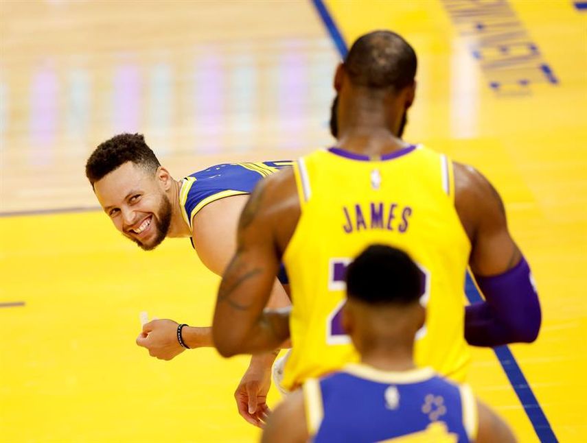 Los Lakers suplen la baja de Gasol con un vendaval ofensivo ante los Warriors
