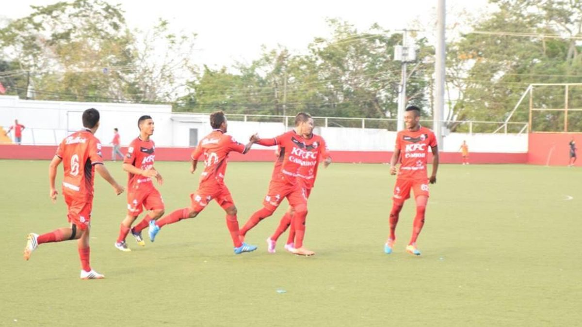 Martín Gómez mantiene al San Francisco FC en el liderato.