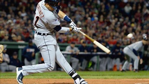 Los Tigres firman contrato a Martínez