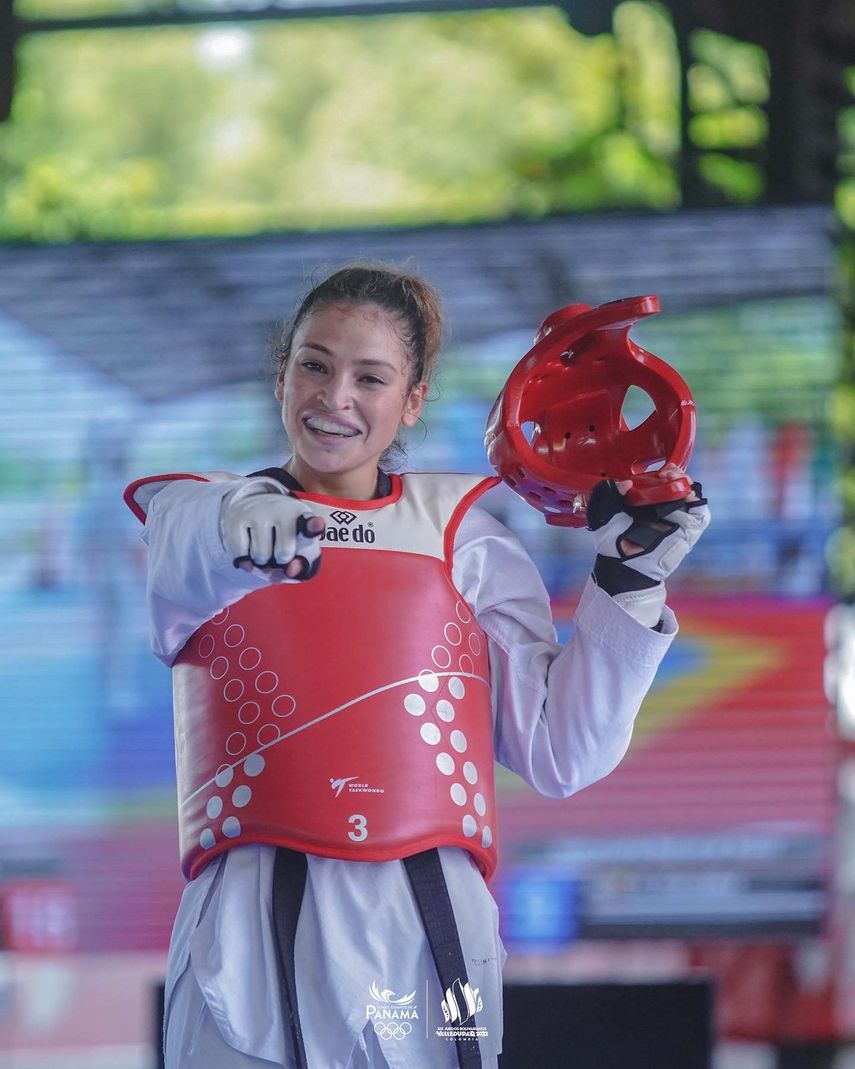 Carolena Carstens y Gianna Woodruff se visten de oro