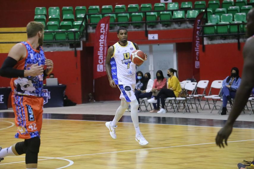 Universitarios del West