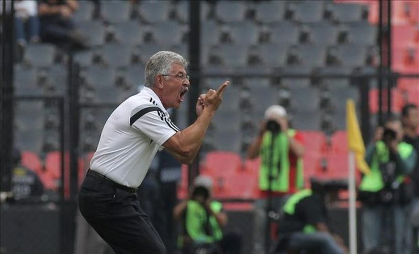 Ferretti confía en Márquez y Guardado para repesca con Estados Unidos