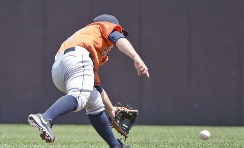 3-1. Altuve se acerca al título de bateo en el triunfo de los Astros
