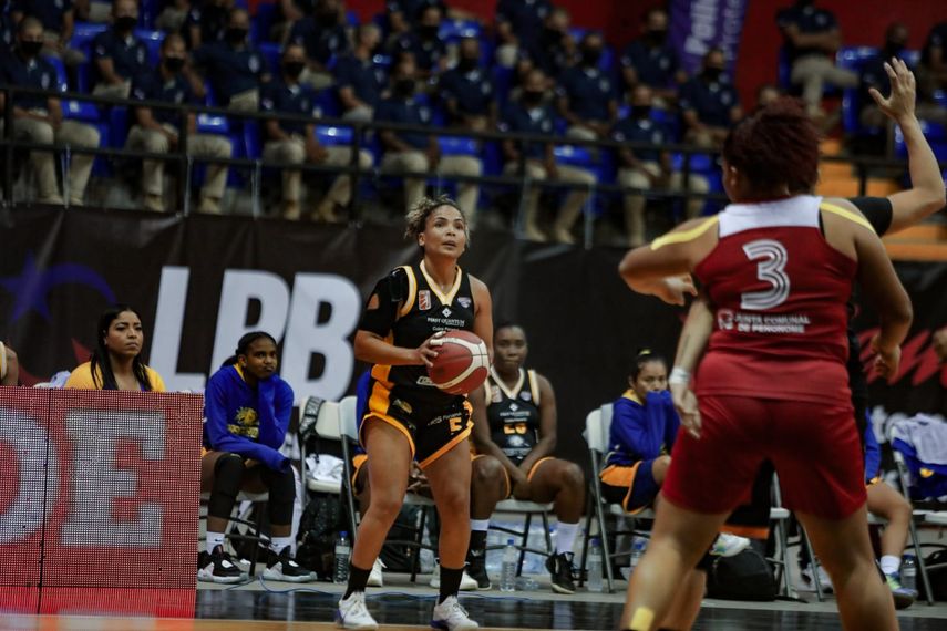 Las Correcaminos clasifican invictas a la Gran Final de la LPBF