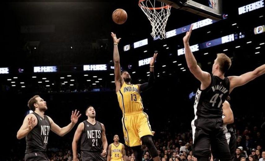 Westbrook anota 51 puntos; Davis, 45; Durant da primer triunfo a Warriors