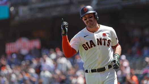 6-1. Evan Longoria apoya labor ganadora de Johnny Cueto y Gigantes barren