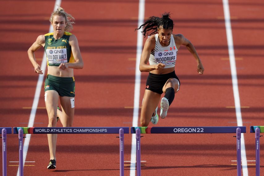 Gianna Woodruff logró su mejor marca del año en Florencia