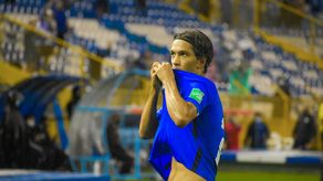 1-0. Neerlandés le da la primera victoria a El Salvador en eliminatoria
