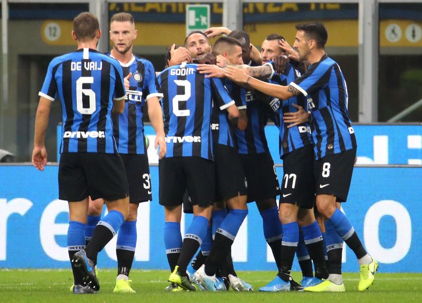 El Inter vence al Lazio y recupera el liderato con el pleno de puntos
