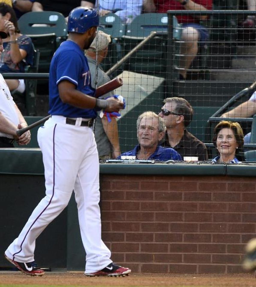 Andrus brilla con grand slam; Grandal aporta dos cuadrangulares