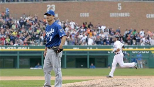 5-2. Guthrie mantiene a los Reales a la caza de un boleto a las finales
