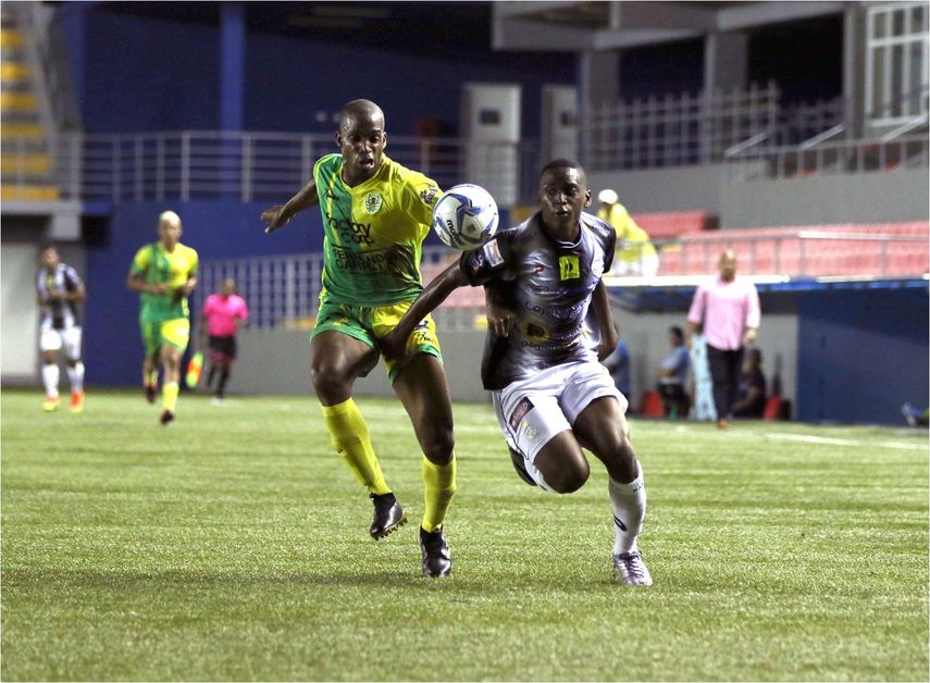 Panamá Viejo saca al Tauro de la copa; San Martín y Santa Gema siguen triunfales; Municipal San Miguelito cumple