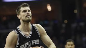 89-69. Ante los Jazz, Splitter amplía la racha triunfal de los Spurs