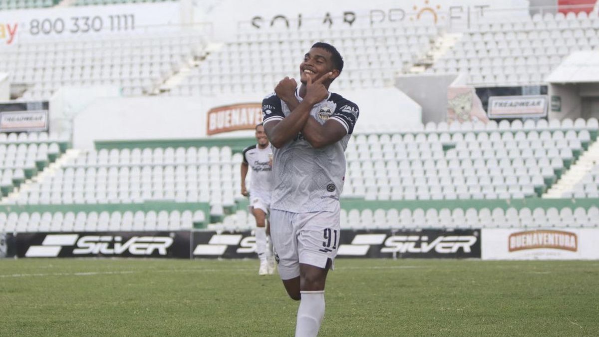 Diego Valanta brilla en México