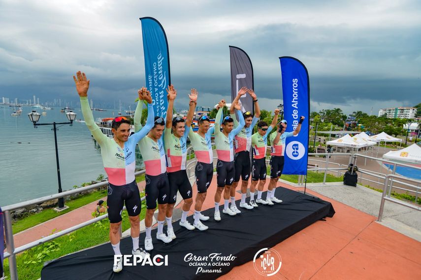 Oscar Sevilla y Team Medellín EPM lideran el Tour de Panamá