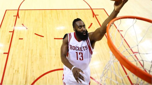 128-115. Harden anota 45 puntos y los Rockets evitan la eliminación