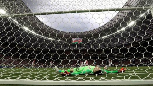 4-2. Francia impone la ley del más fuerte 4-2. Francia impone la ley del más fuerte