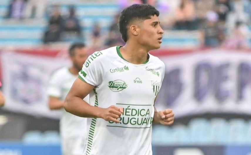 Quintero busca escribir su historia en Uruguay como lo hicieron Julio Dely Valdés