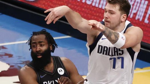 Un cromo de novato de Doncic se vende por un récord de 4,6 millones