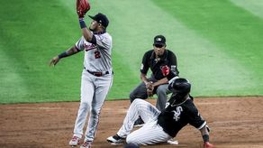 10-5. Kepler pega dos cuadrangulares en victoria de los Mellizos