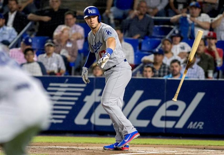 3-4. El emergente Farmer decide la victoria de los Dodgers con un doblete impulsador