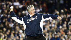 Los Tigres de Detroit suspenden a expelotero por supuestos comentarios racistas
