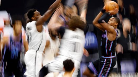 125-136. Irving y Harden brillan en ausencia de Kevin Durant