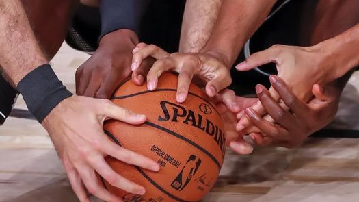 La NBA advierte de sanciones duras a quienes violen protocolo del coronavirus