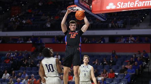 Colin Castleton logró 26 puntos en 27 minutos de juego.&nbsp;