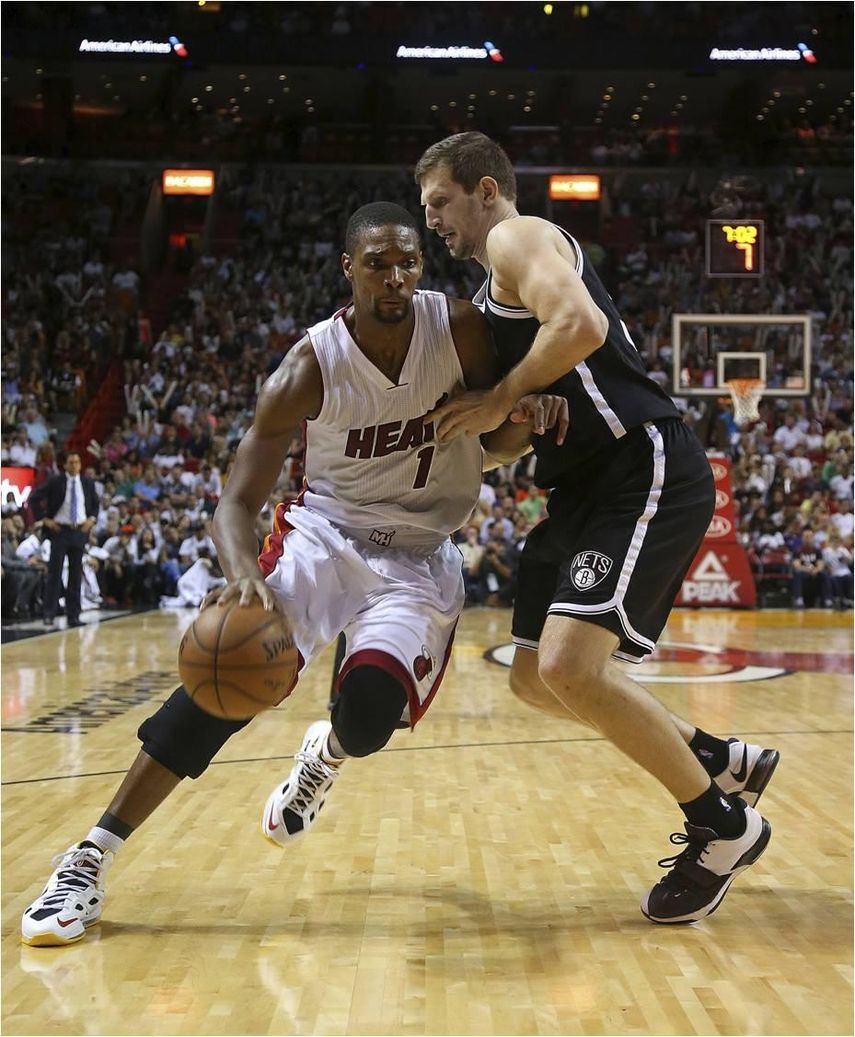 88-84. Bosh y Wade detienen la mala racha de los Heat