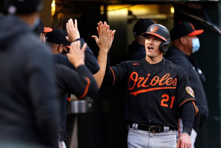 9-8. Harvey amplía racha triunfal a vencer a los Atléticos