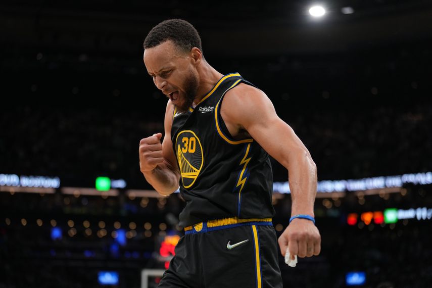 Steph Curry anotó 43 puntos en la victoria de los Warriors en el Juego 4 de las finales de la NBA