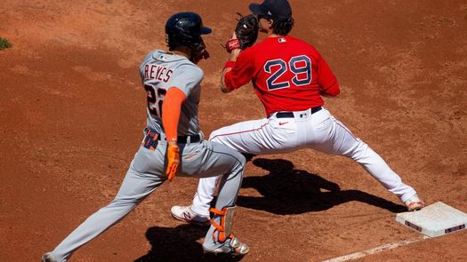2-1. Reyes jonronea y marca la victoria de los Tigres