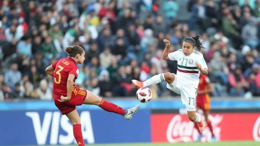 España gana 2-1 a México al descanso con un doblete de Claudia Pina
