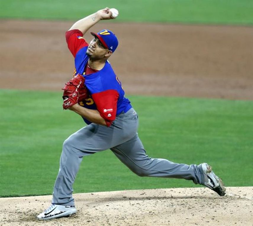 1-7. Chacín vence a Cueto y a los Cerveceros
