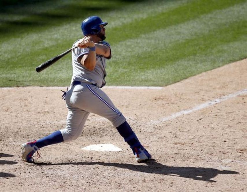 6-7. Morales pega jonrón y sella el triunfo de los Azulejos