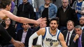 Rubio brilla con un doble-doble; Calderón ayuda a los Hawks a romper su racha perdedora