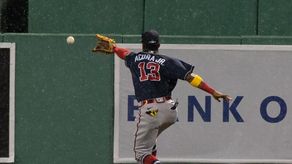 9-5. Piveta controla con su serpentina a Bravos y remontan los Medias Rojas