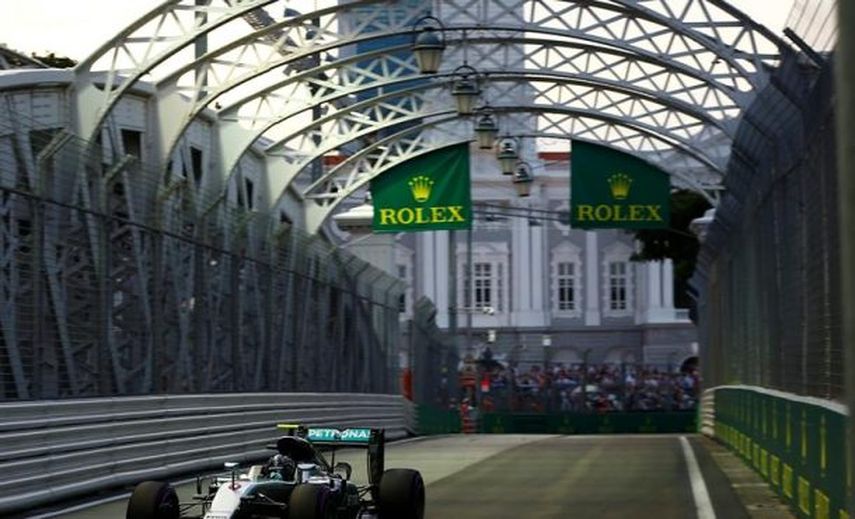 Rosberg se lleva la pole position en Singapur