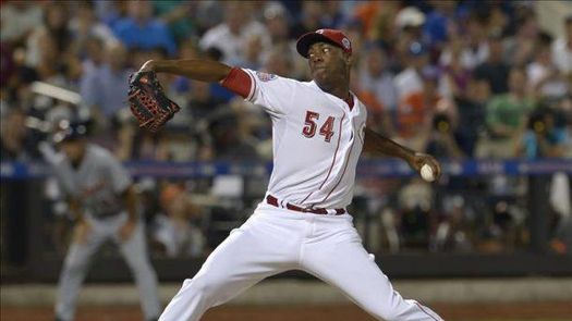 6-3. Lorenzen controla los bates de los Cerveceros