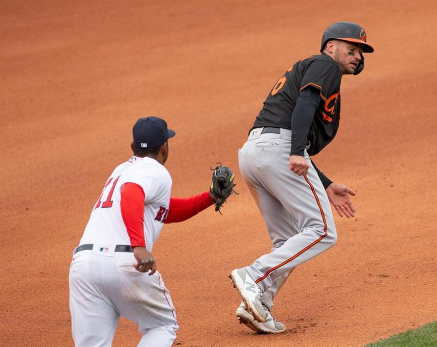 7-5. Galvis y Mancini jonronean en la victoria de los Orioles ante los Marlins