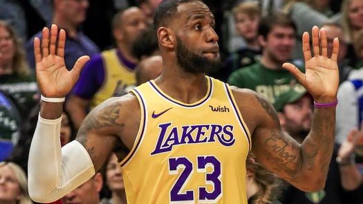 NBA alerta de la posibilidad de jugar sin público y James asegura que no lo hará