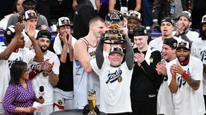 Nuggets barren a los Lakers y jugarán sus primeras Finales