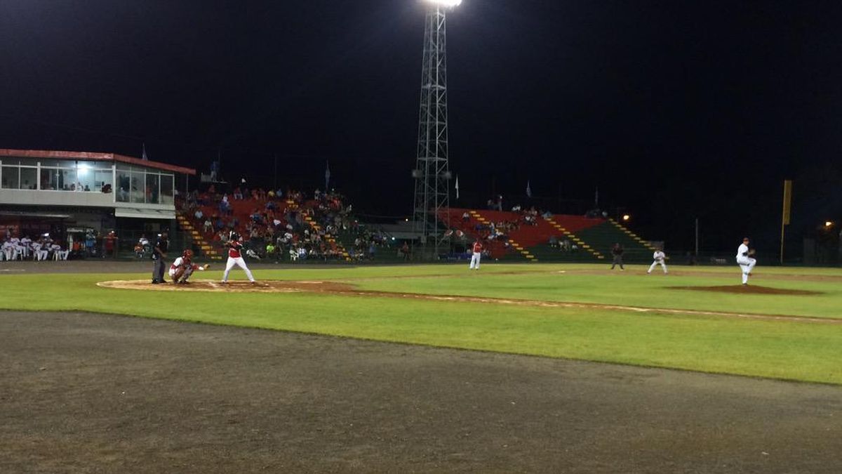 Eliecer Navarro guía a Chiriquí y petrifica a la ofensiva de Coclé