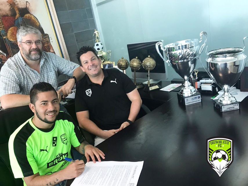 Costa del Este apuesta por jugadores de experiencia para lograr el objetivo de subir a primera división.