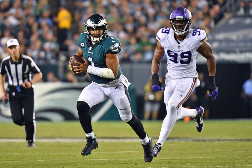 Eagles ante Vikings, Jalen Hurts buscará lidera a los Eagles