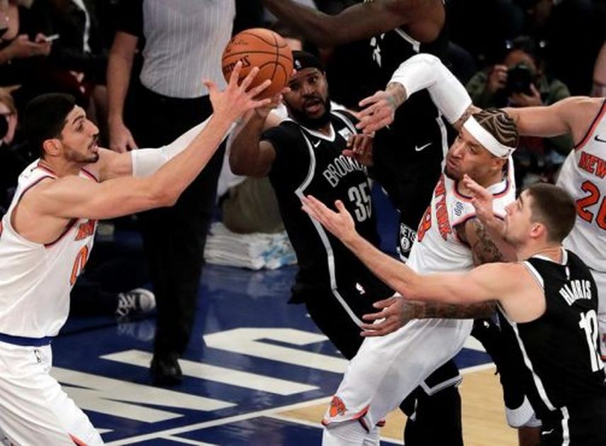 107-86. Porzingis Lidera El Primer Triunfo De Los Knicks; Willy Aporta ...