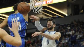Rubio establece marca de triples; Marc Gasol y Rodríguez ayudan al triunfo