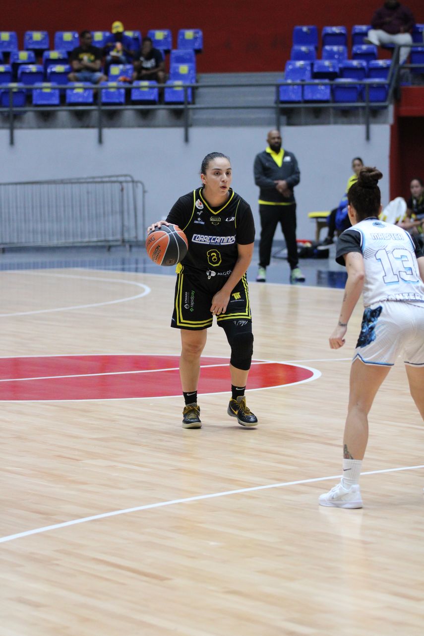 Las Correcaminos de Colón se ponen arriba en la serie de semifinales ante el Club Deportivo Panteras.&nbsp;